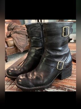 Indigo by Clarks Black Leather Moto Biker Combat Boots Womens Sz 6